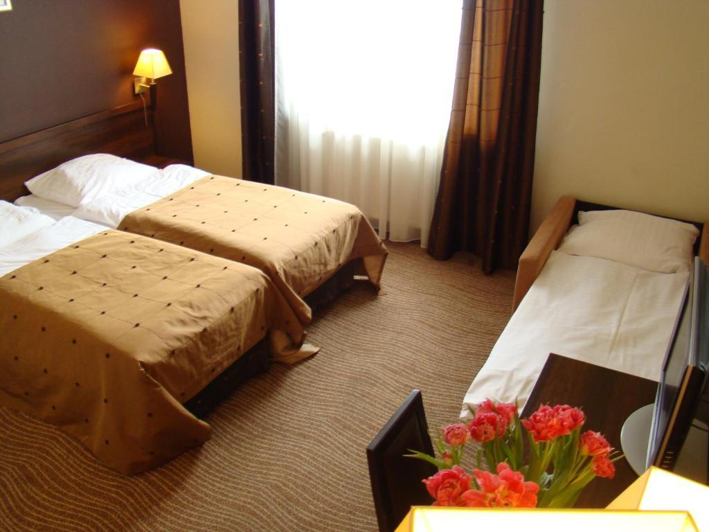 Hotel Azalia & Spa Niepołomice Rum bild