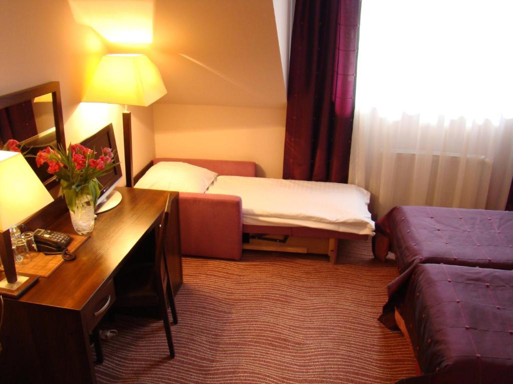 Hotel Azalia & Spa Niepołomice Rum bild